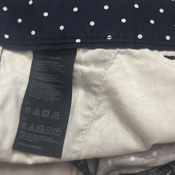 TOMMY HILFIGER Size 4 Women’s Navy Blue White Polka Dot Preppy Nautical Shorts - Picture 6 of 6